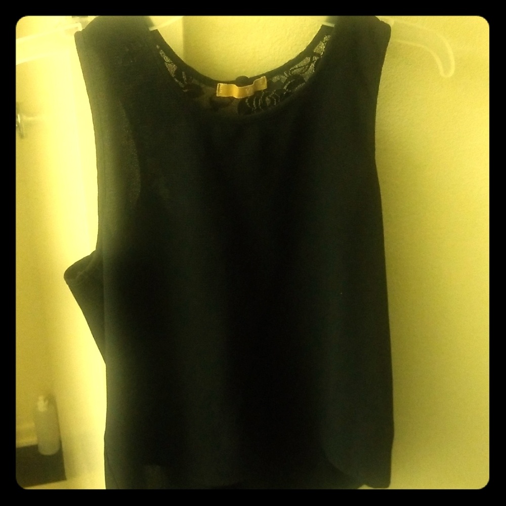 BLACK HI-LO TANK TOP SMALL